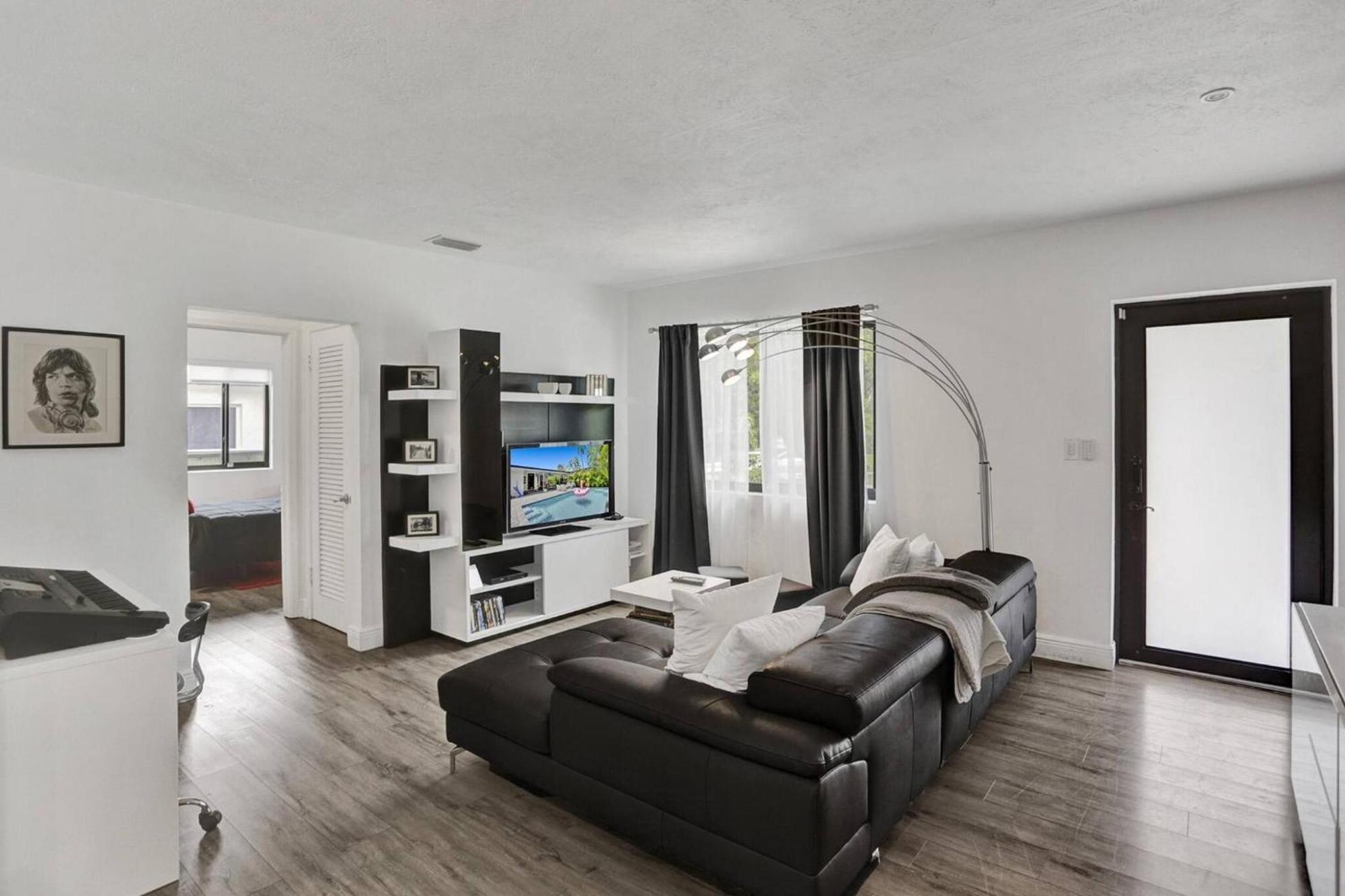 Casa Coral With Heated Pool Charcoal Bbq Area * Miami